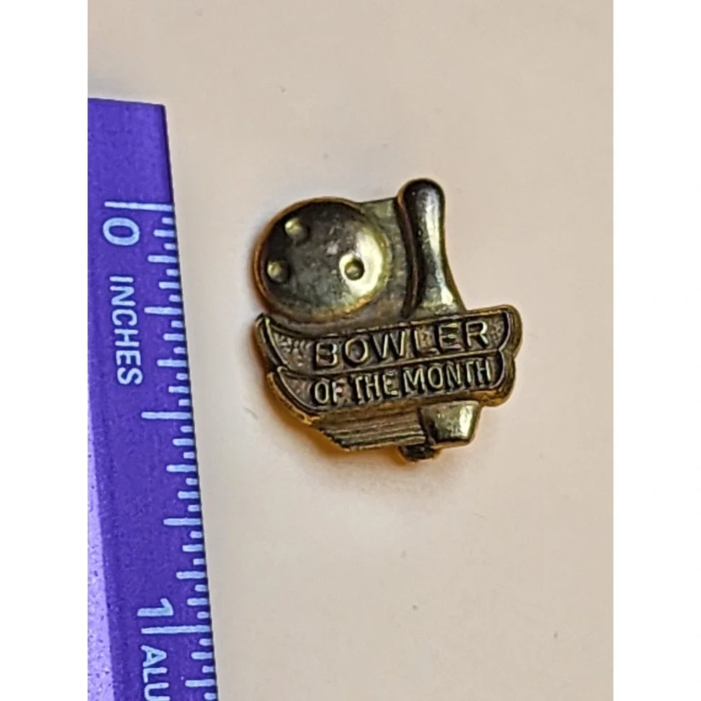 Antique BOWLER OF THE MONTH Lapel Pin Hat Pin Tie Tack Bowling Collectible‎